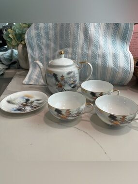 Vintage Kutani China Geisha Girl Lithopane Pagoda Tea Set with Gold Trim 5 piece